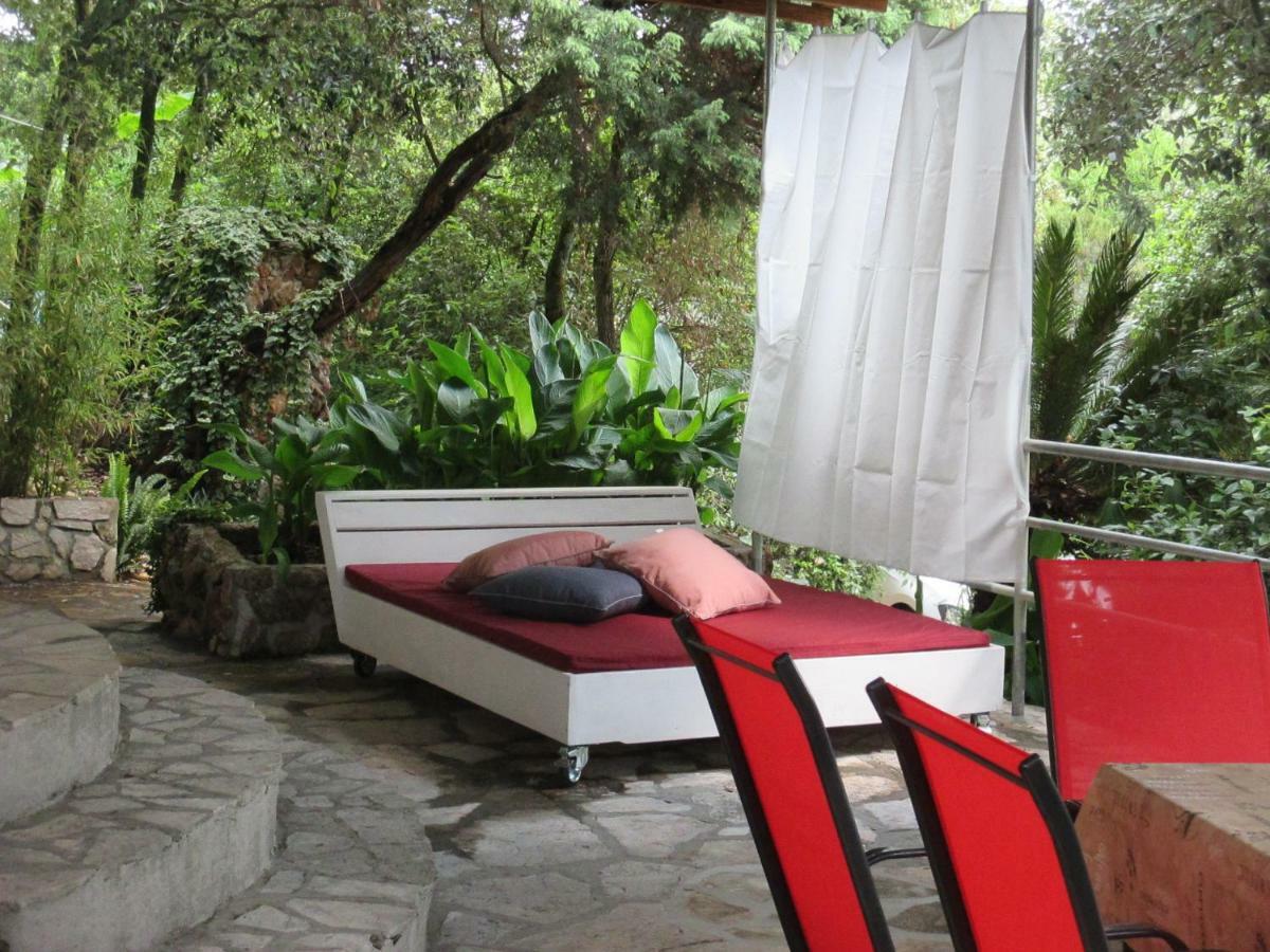 Relax Tiny Villas 40 Meters Of The Beach Zrnovo Экстерьер фото